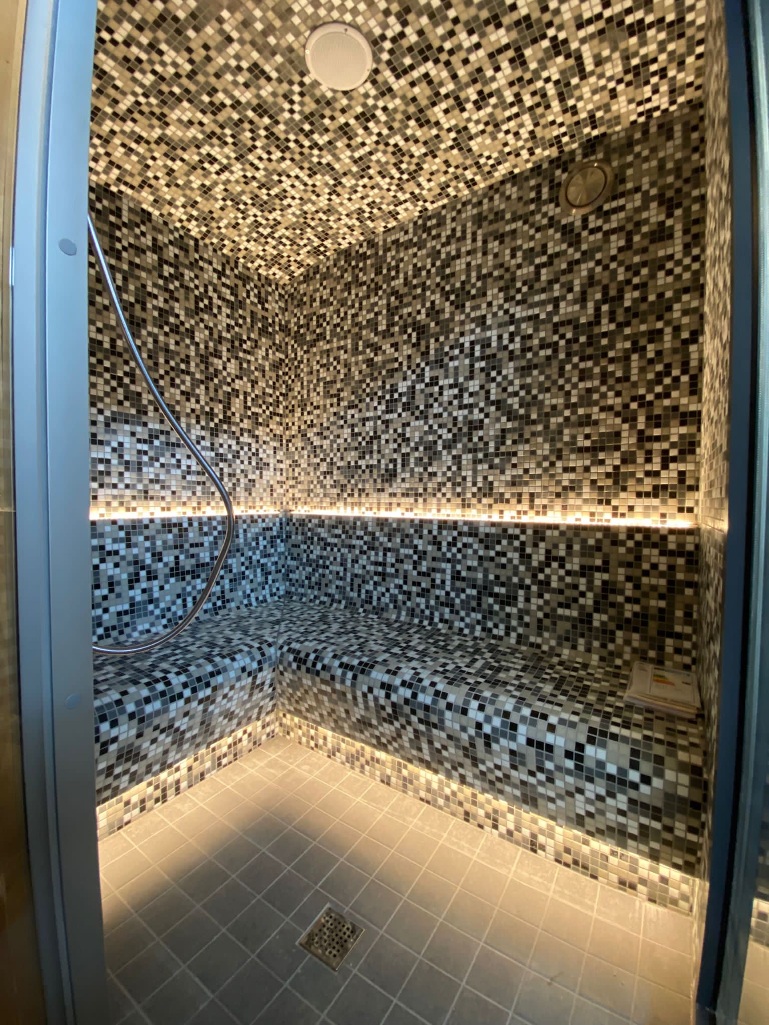 KUUT Outdoor Steam Sauna