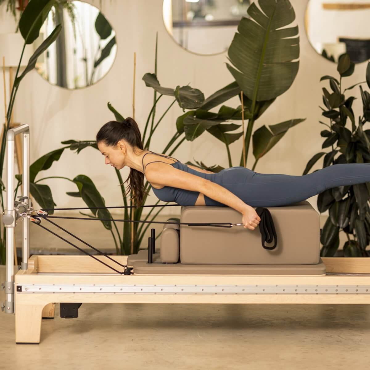 Elina Pilates Master Instructor Reformer